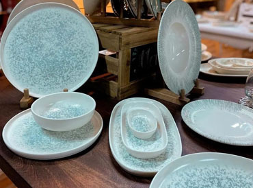 посуда для профессиональной сервировки в ресторане 2023