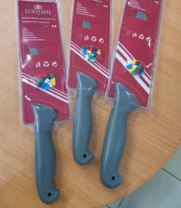 поварские ножи с цветными вставками для маркировки